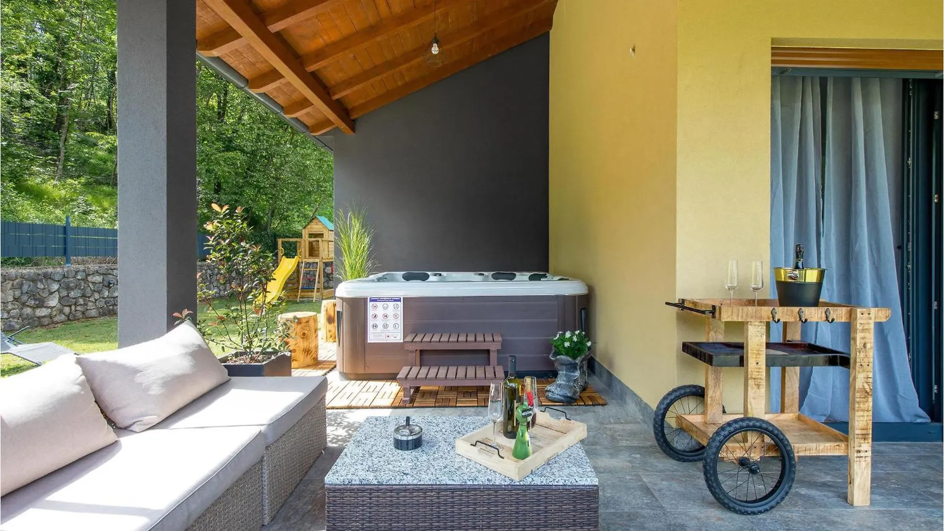 3 Bedroom Nice Home In Klana 0*,  Croatia